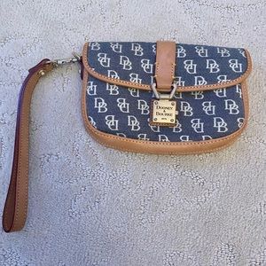 Dooney and Bourke wristlet